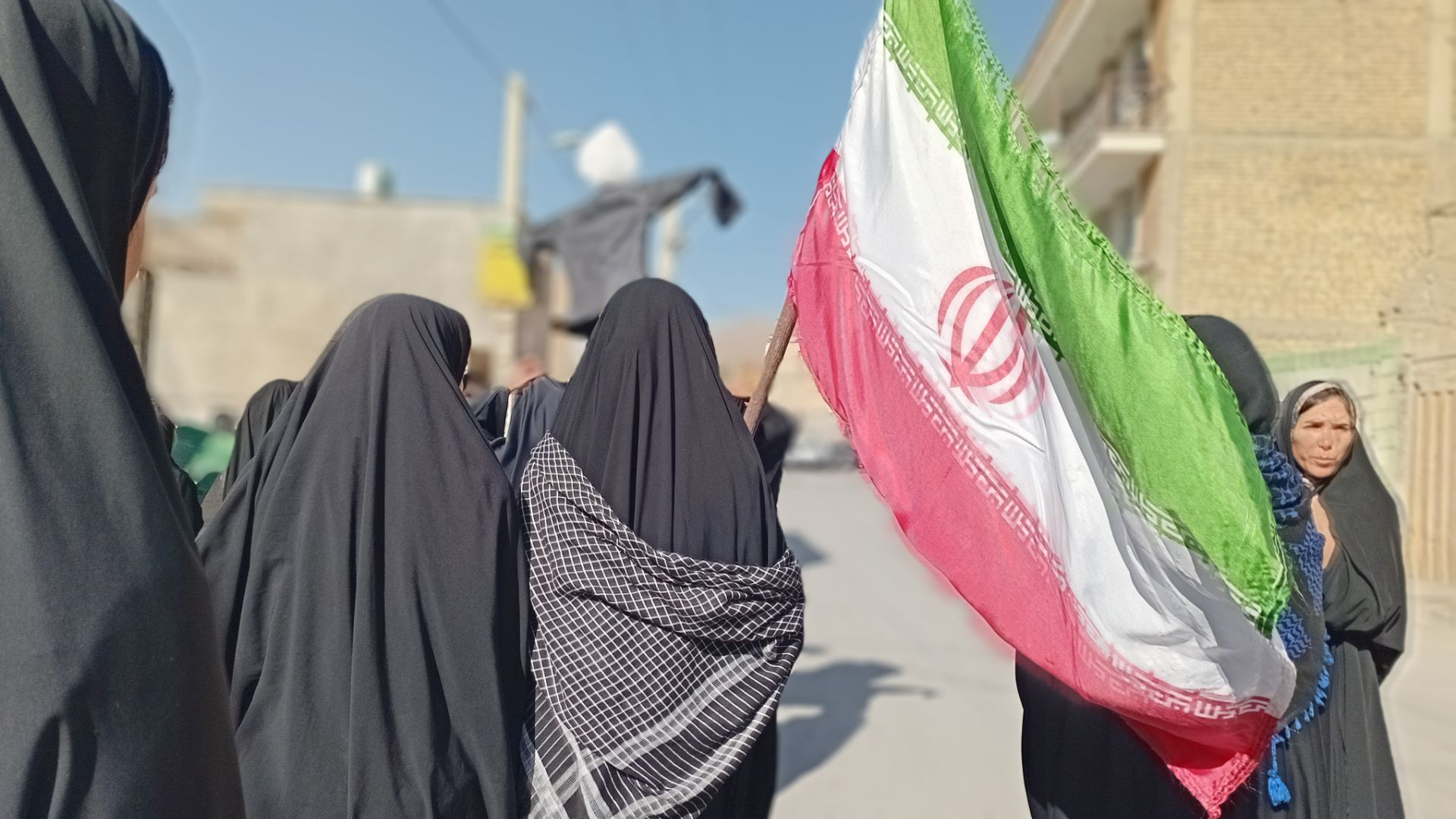 ۱۳ آبان؛ روایت ایستادگی نسل‌ها در مارکده