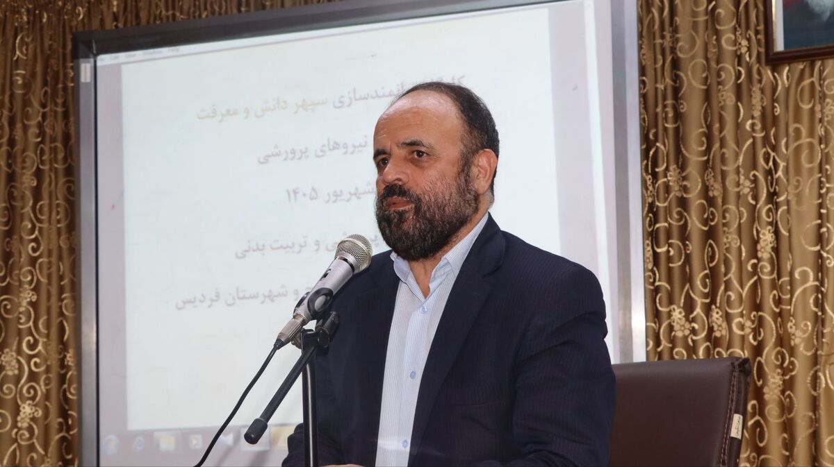 هر دانش‌آموز باید در مدرسه حداقل یک نقش و مسئولیت مشخص داشته باشد