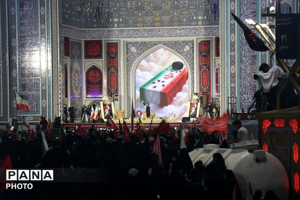 حرم امام رضا(ع) غرق در عطر اشک و بدرقه رهبر شهید