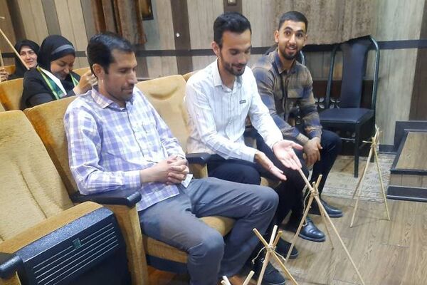 کارگاه توانمندسازی مربیان پیشتاز سازمان دانش‌آموزی در شهرستان‌قرچک