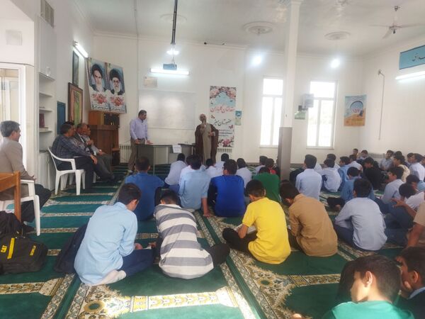 برگزاری طرح کشوری قاضی مدرسه در دبیرستان نمونه دانش 