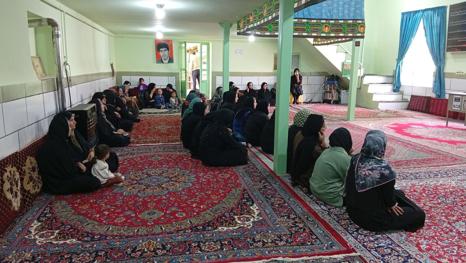 جلسه انجمن اولیا در روستای کمک سفلی