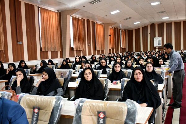 مراسم تجلیل از مدیران و رتبه‌های برتر کنکور ۱۴۰۴ در شهرستان مه‌ولات