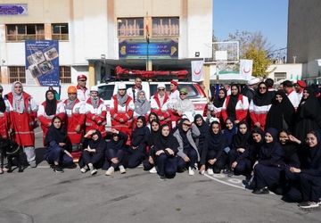 برگزاری بیست و ششمین مانور زلزله و ایمنی اصفهان در دبیرستان شاهد ظهور ناحیه ۱