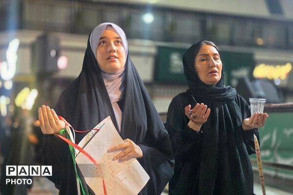 جشن آغاز امامت در شب‌های چراغانی