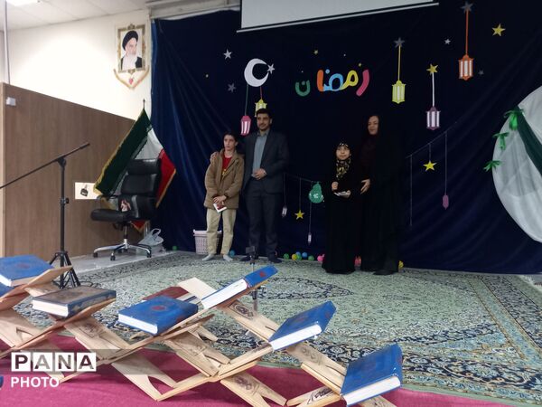 جنگ شادی و محفل انس با قران دبیرستان خاص فرهنگ در حسینیه شهید قاجاریان