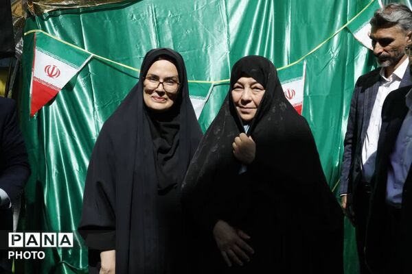 خشت‌گذاری دبستان نوید تهران
