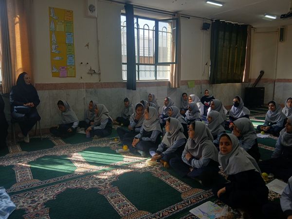 انتخابات سفیران سلامت در دبستان میثاق ناحیه سه