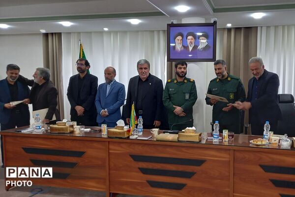 جلسه هم اندیشی با مدیران مدارس چهاردانگه