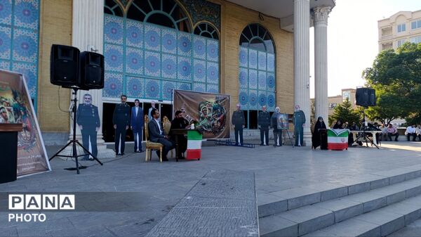 گردهمایی اهالی فرهنگ و هنر در فرهنگسرای سیمرغ نیشابور 