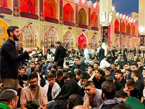 مراسم وداع کاروان فرستادگان امام رضا علیه السلام در نجف