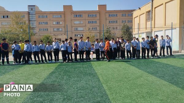 مسابقات «جام مهر» در مدرسه شهید باهنر ۵ ساوجبلاغ