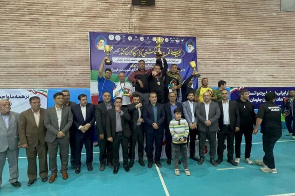 مسابقات قهرمانی کشتی آزاد کارگران کشور در شهرستان فیروزکوه