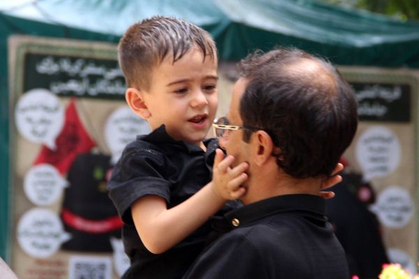 حضور باشکوه جاماندگان اربعین حسینی در شهر ری