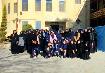 دانش آموزان مدرسه حاج یدالله مهمان کارگاه سواد رسانه‌ای شورای اسلامی یزد