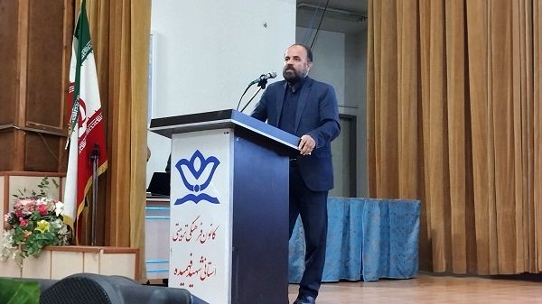 معلمان، ارزش‌های فرهنگی را به نسل‌های جدید منتقل می‌کنند