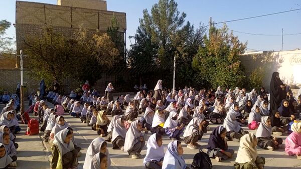  جشن ولادت حضرت زینب(س) و روز پرستار در دبستان شهید نجفی فدافن