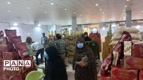 اولین نمایشگاه عرضه مستقیم کالا و محصولات غذایی و کالاهای ملوانی و وارداتی بندرعباس