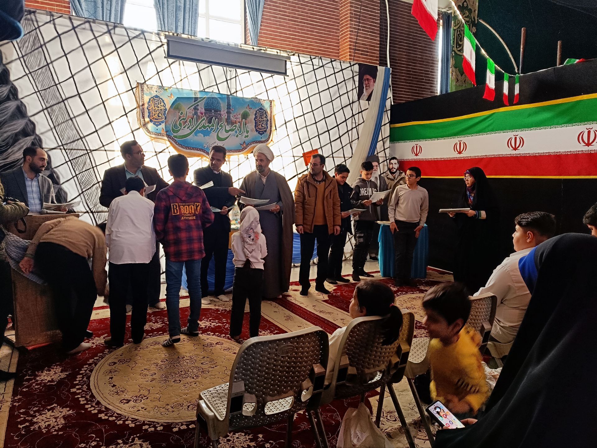 برگزاری جشن اتمام حفظ کل قرآن واعطای مدرک قرآنی به دانش آموزان