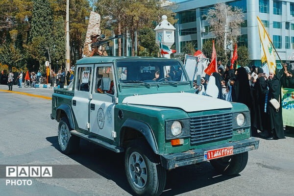 اجتماع بزرگ جان‌فدایان در خیابان ۱۷ شهریور آباده