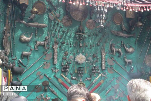 حضور میلیونی زائران در مشهد