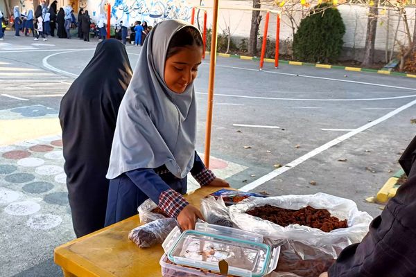 برپایی موکب مقاومت به‌مناسبت هفته بسیج در دبستان جنت ملارد 