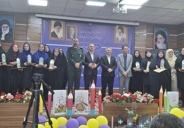 تجلیل از معلمان نمونه در قائمشهر