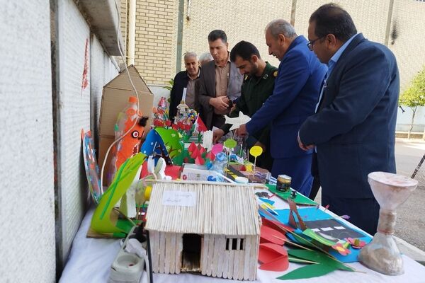 آشنایی دانش‌آموزان با مفاهیم کارآفرینی