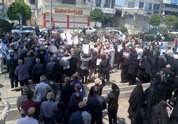 اقامه نماز جمعه‌ و راهپیمایی جمعه‌های خشم و نصر در محمودآباد