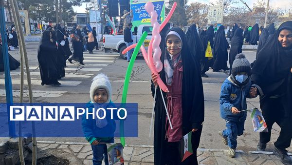 راهپیمایی و جشن یوم الله ۲۲ بهمن در شهرستان گناباد 