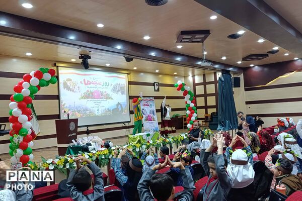 جشن غنچه‌ها در خراسان شمالی؛ آغاز فعالیت کودکستان‌ها در سال تحصیلی جدید