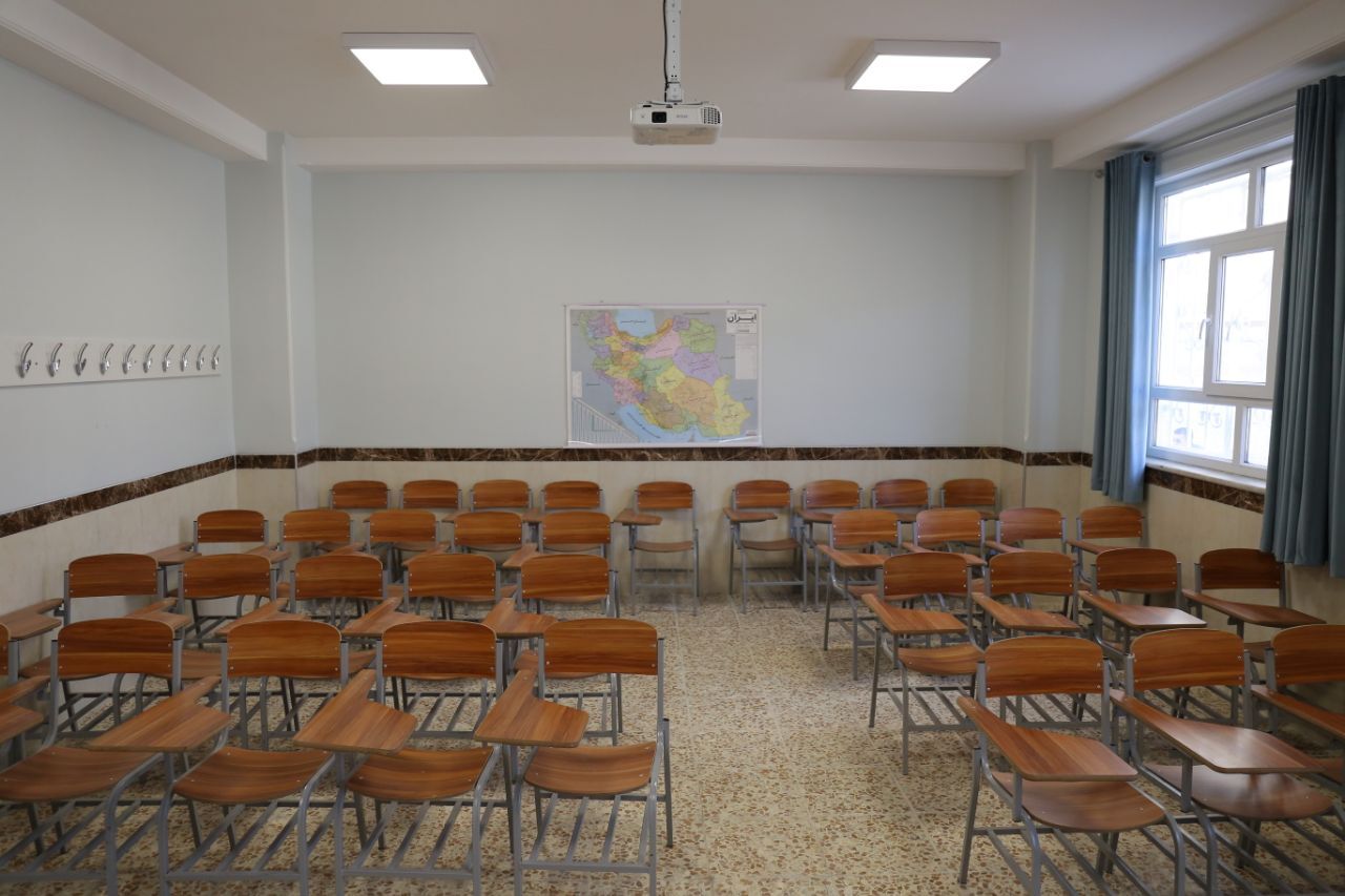 پیگیری تعهدات شهرداری تهران در احداث ۸۰ باب مدرسه