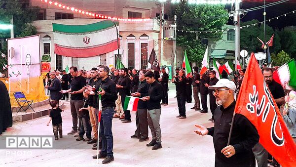مراسم عزاداری شب های دهه اول محرم در شهرستان درگزین با حضور هیئت عزاداران 