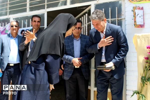 زنگ سپاس معلم در فاروج به صدا در آمد 