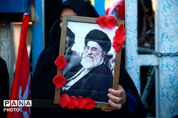 تشییع پیکر رهبر شهید انقلاب در مشهد مقدس-۲