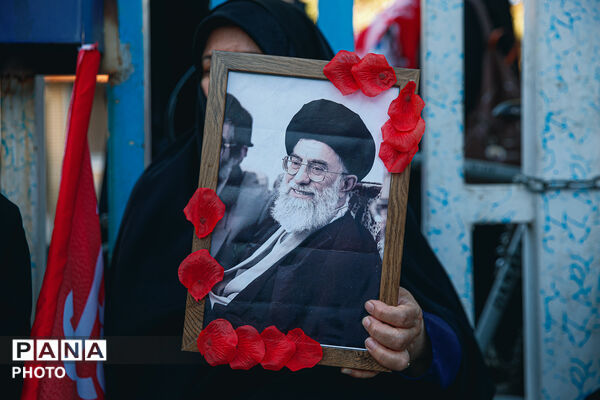 تشییع پیکر رهبر شهید انقلاب در مشهد مقدس-۲