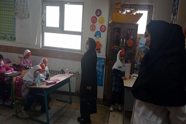 بازدید از وضعیت بهداشت و پایگاه‌های تغذیه سالم مدارس پاکدشت 