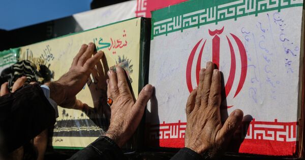 مراسم تشییع پیکرهای ۷ شهید گمنام در کرمانشاه