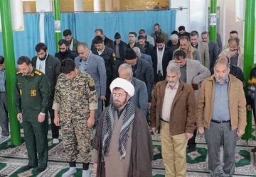نماز عبادی سیاسی جمعه در شهر سفیددشت 