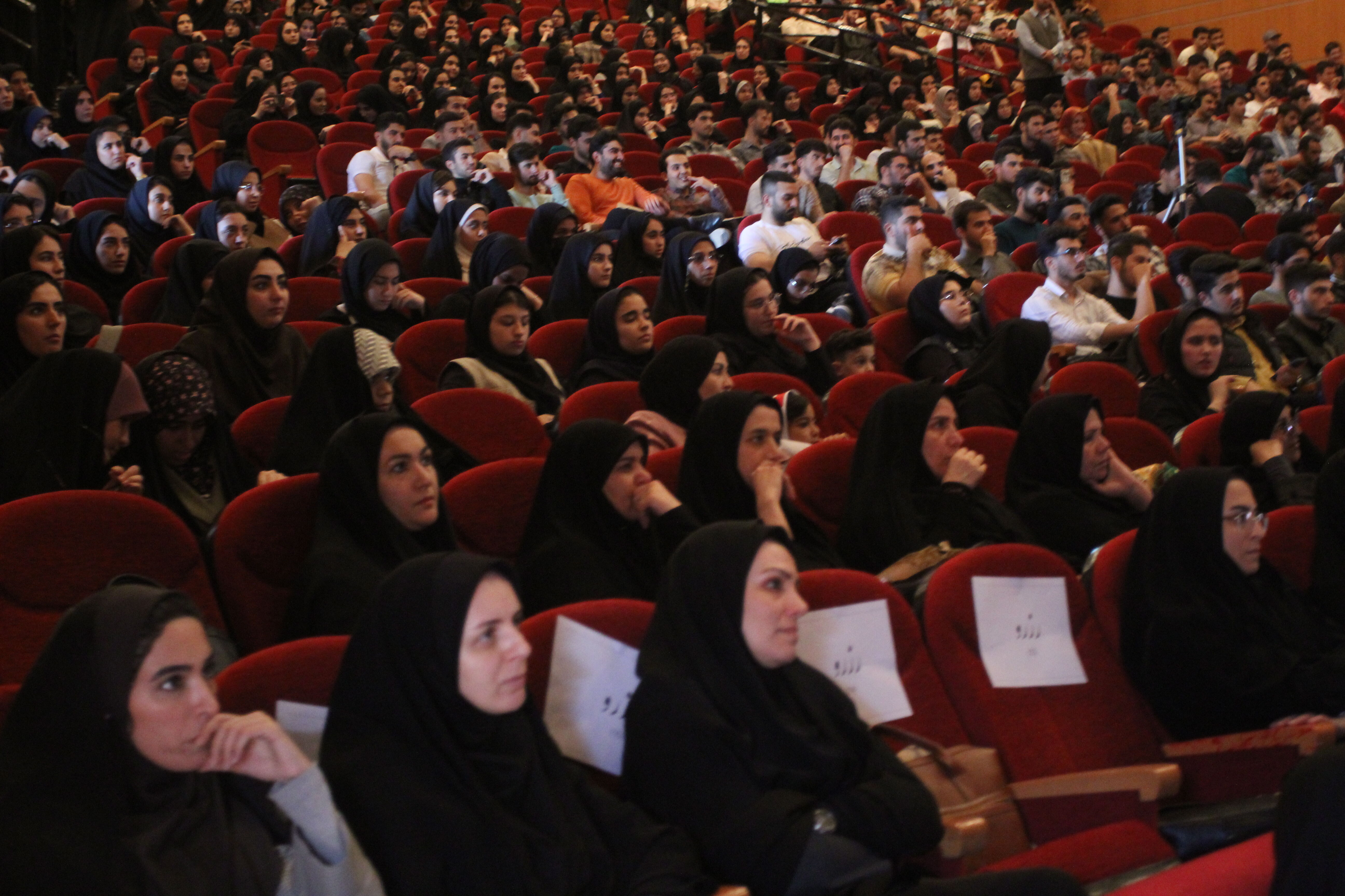 نخستین اجلاسیه شهدای دانشجو معلم در زنجان 