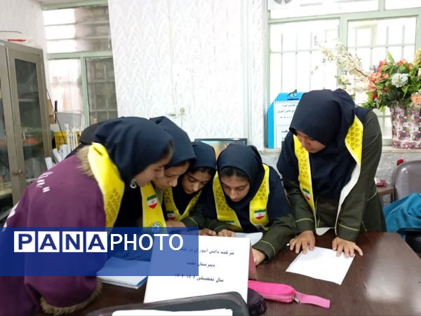 برگزاری لیگ پایا در دبیرستان عفت