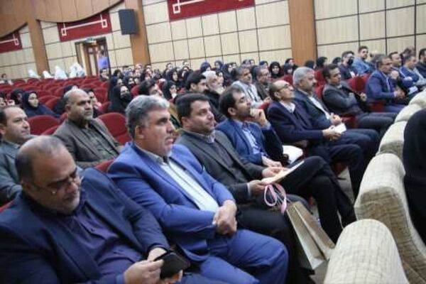 تقدیر از مسئولین سوادآموزی منطقه چهاردانگه به مناسبت کسب رتبه سوم استانی نهضت سوادآموزی 