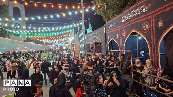 عزاداری و تعزیه خوانی مردم کرج در ظهر عاشورا 