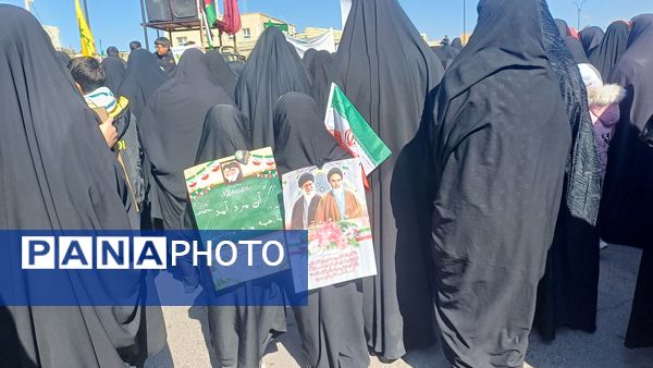 راهپیمایی باشکوه ۲۲ بهمن در شهرستان کوهپایه 