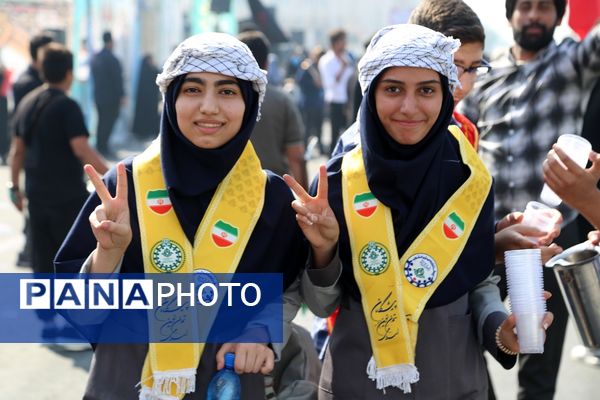 دانش آموزان اهوازی انزجار از استکبار جهانی را در قاب دوربین پانا ثبت کردند