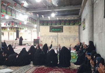 برپایی سفره صلوات به نیت ظهور آقا امام‌زمان (عج) در روستای مارکده 