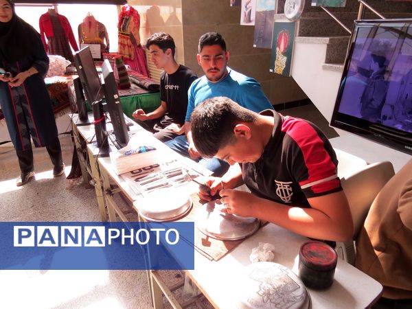 آیین تجلیل از معلمان نمونه استانی در بجنورد