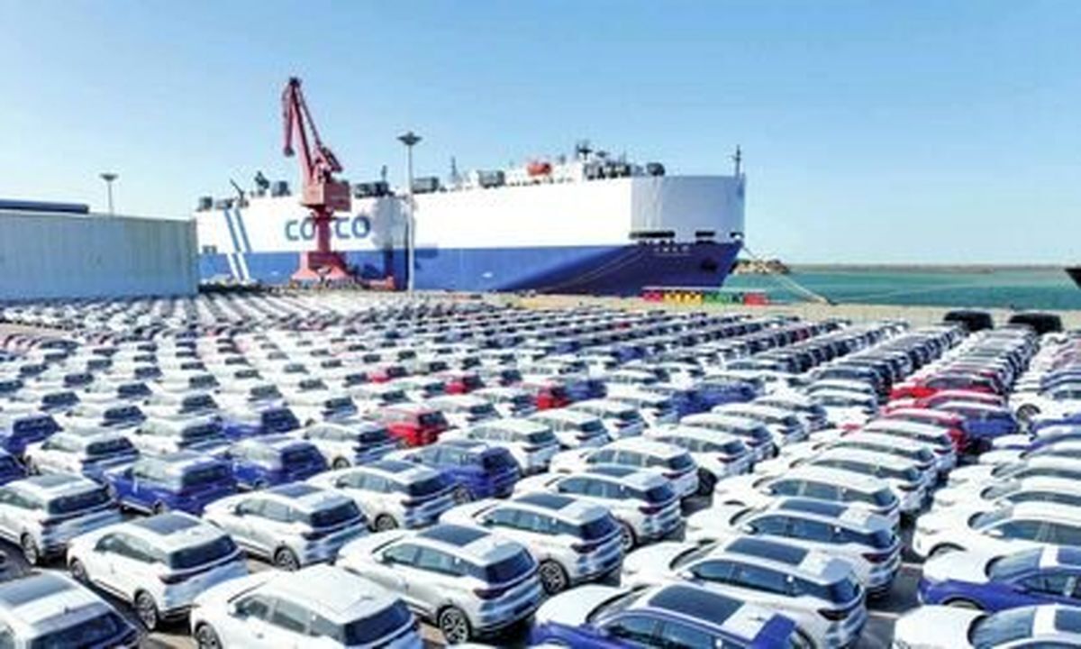 افزایش قیمت خودروهای وارداتی بدون تایید ستاد تنظیم بازار قانونی نیست