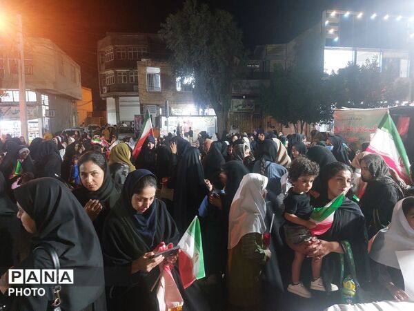 حضور گسترده مردم حاجی‌آباد در یادواره رهبر شهید و شهدای فرهنگی 