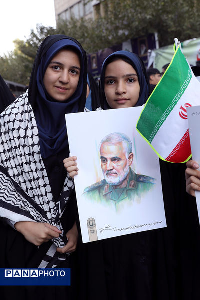 حضور وزیر آموزش و پرورش در راهپیمایی 13 آبان